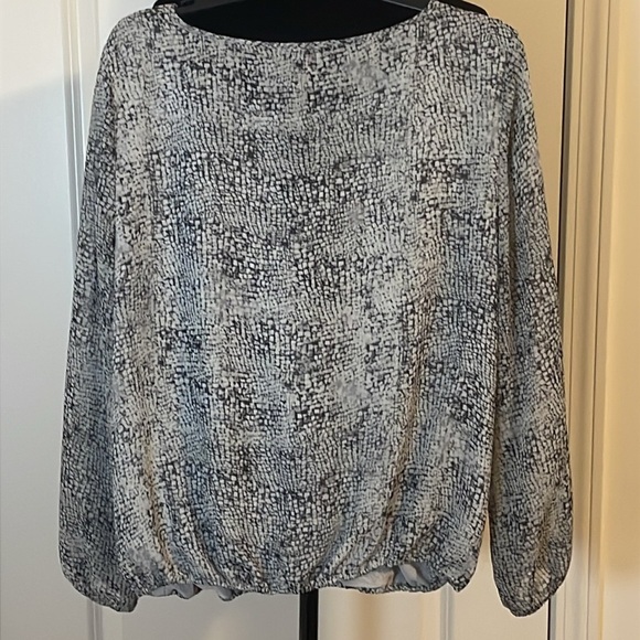 Vince Camuto Black Print Blouse Size Large - Picture 7 of 7